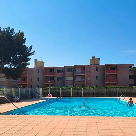 T2- Parking- Plages- Commerces *