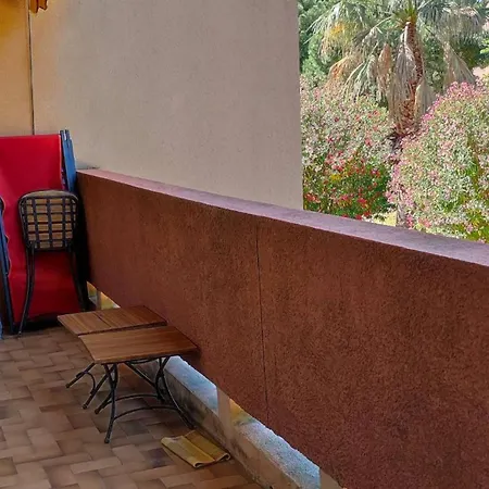 T2- Parking- Plages- Commerces Daire